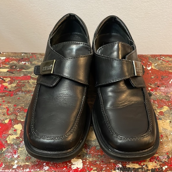 2/$18 Kenneth Cole Black Leather Fast Cash 2 Toddler Dress Shoe Size 12 - Picture 4 of 16